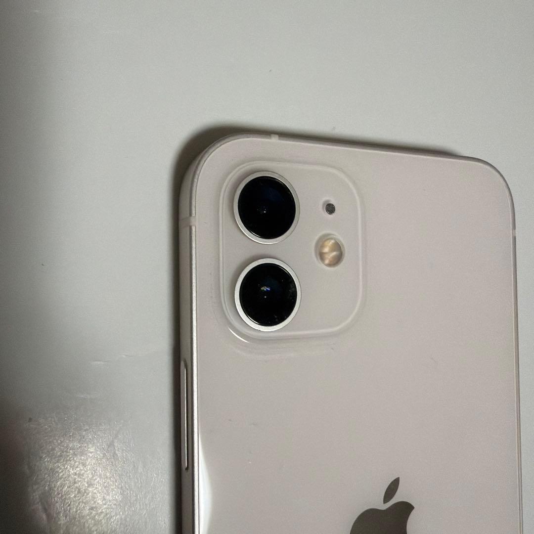 iPhone 12 64gb ホワイト