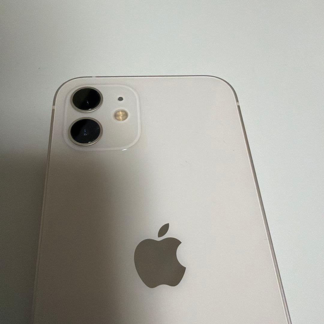 iPhone 12 64gb ホワイト
