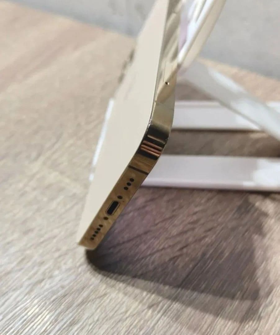 iPhone 12 Pro 256GB　SIMロック解除済み　スマホ