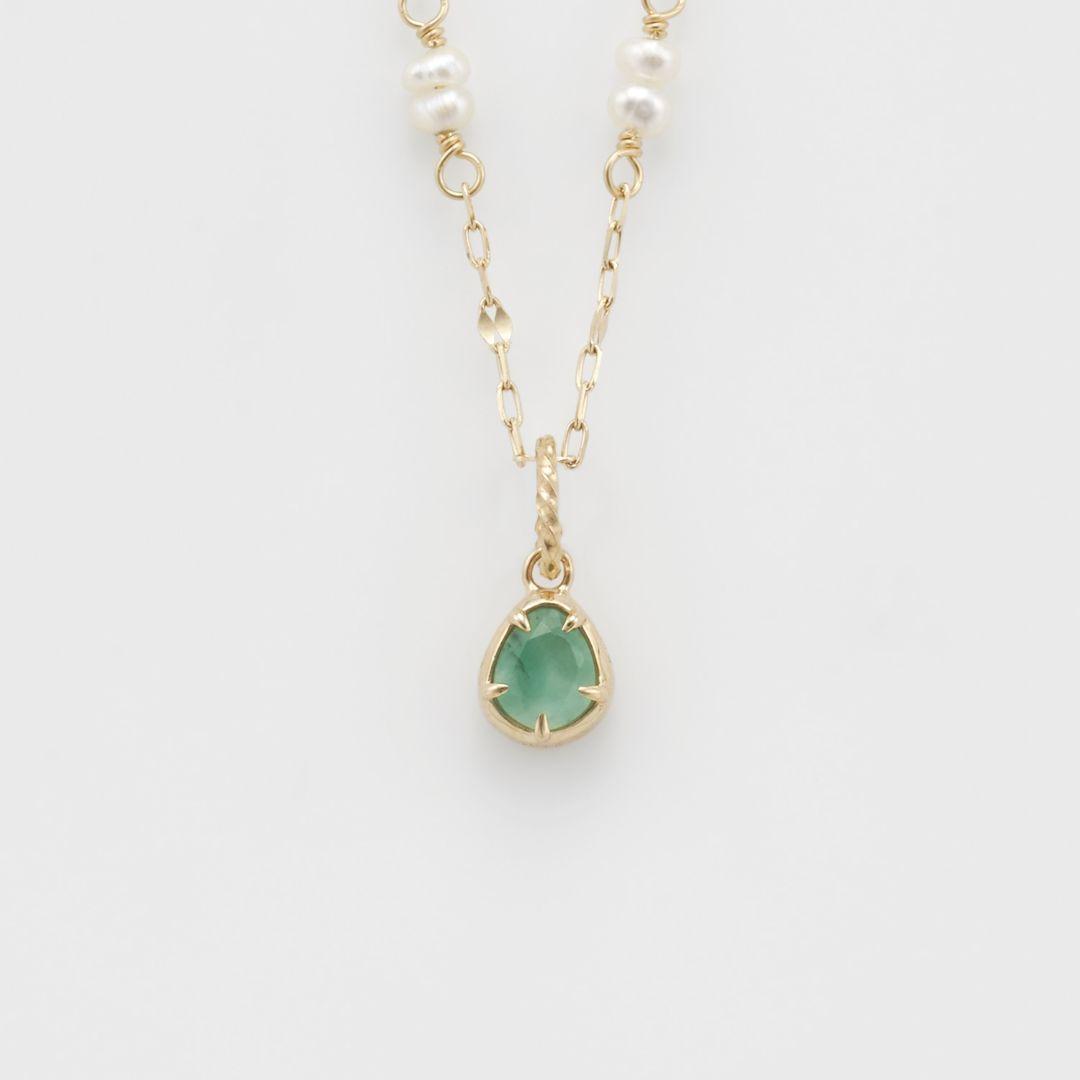 アガット agete K10ゴールド エメラルドリバーシブルチャーム ネックレス