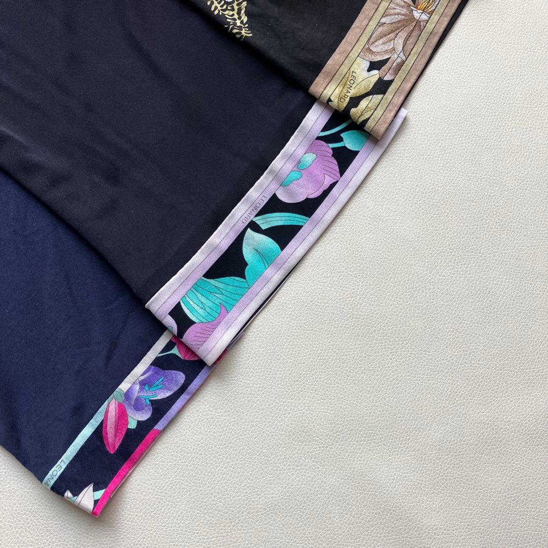 近年美品　レオナール 大きいサイズ44 チュニック　カンカン　花柄