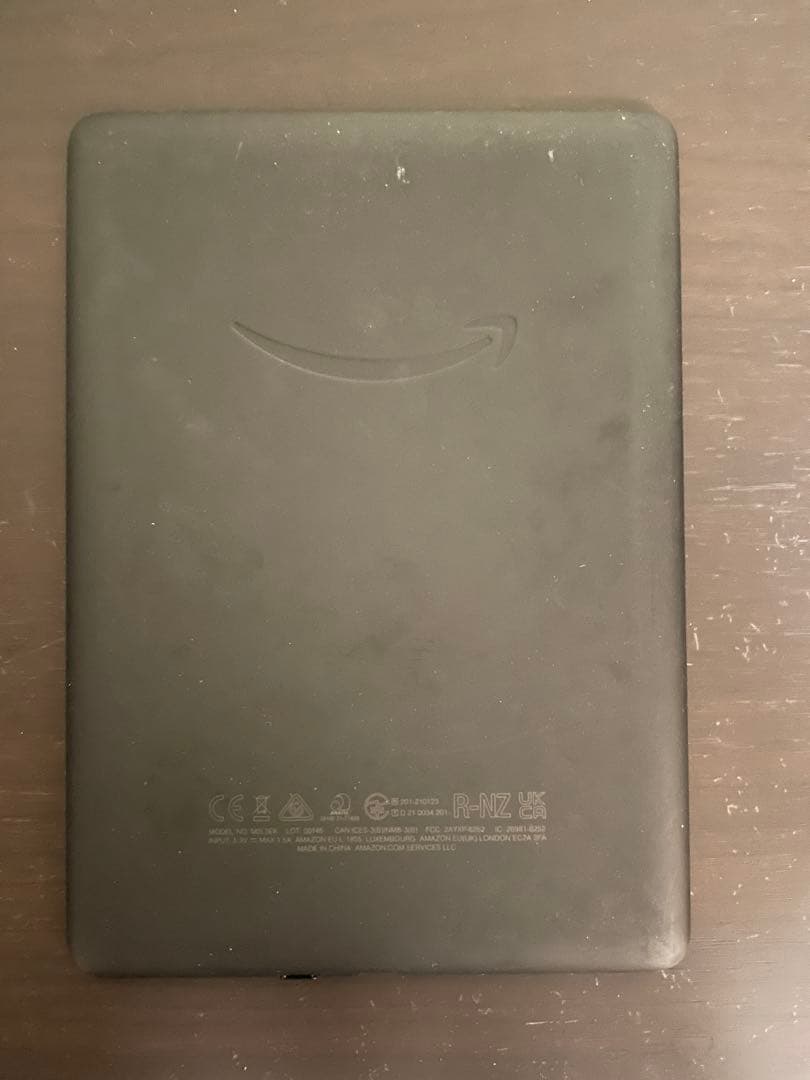 Amazon Kindle Paperwhite 8GB 6.8インチ