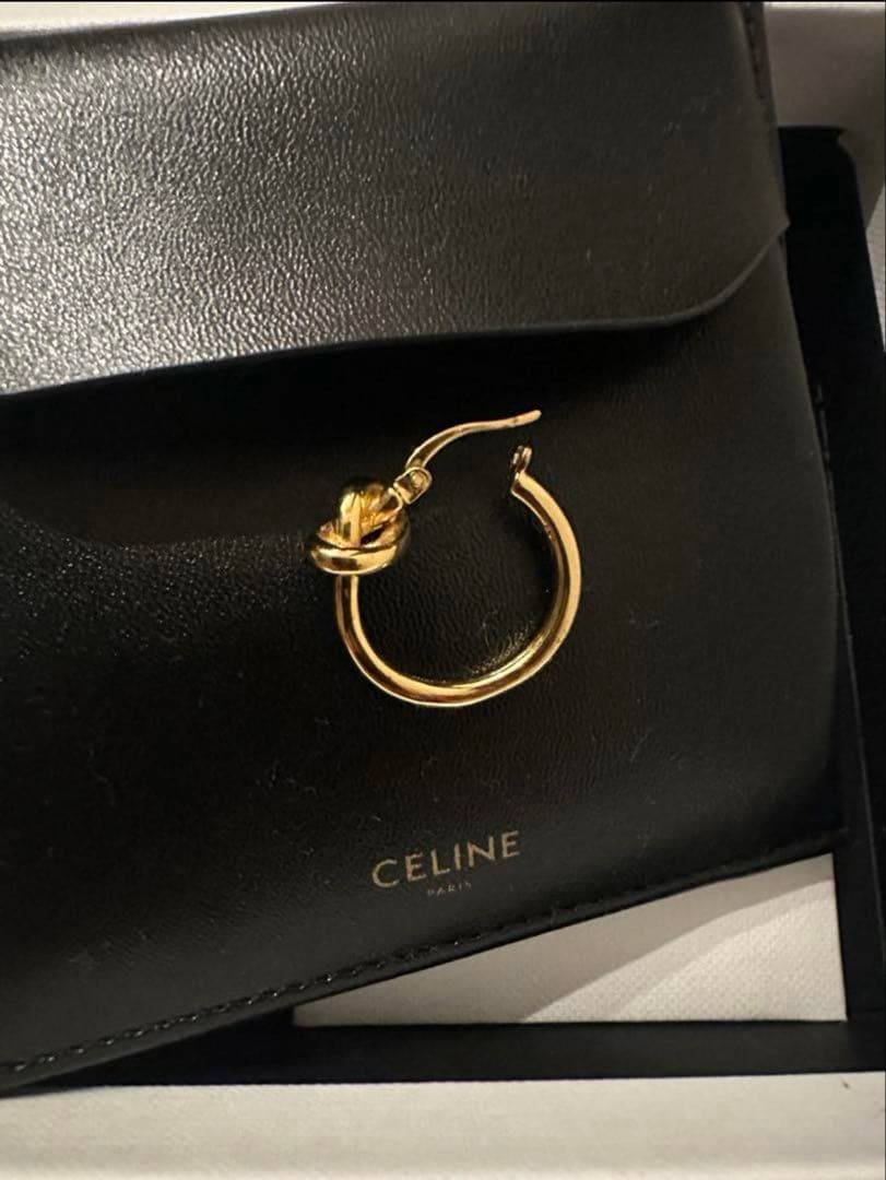 CÉLINE ゴールド フープピアス 片耳用