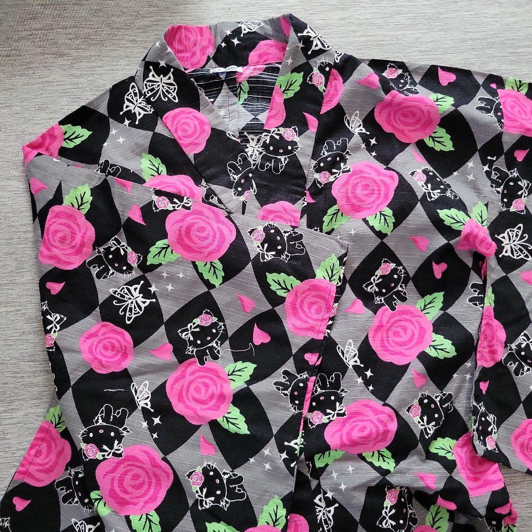 チャーミーキティ　ピンクのバラとキャラクターの浴衣