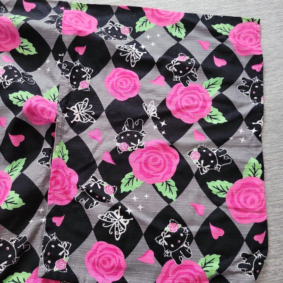 チャーミーキティ　ピンクのバラとキャラクターの浴衣