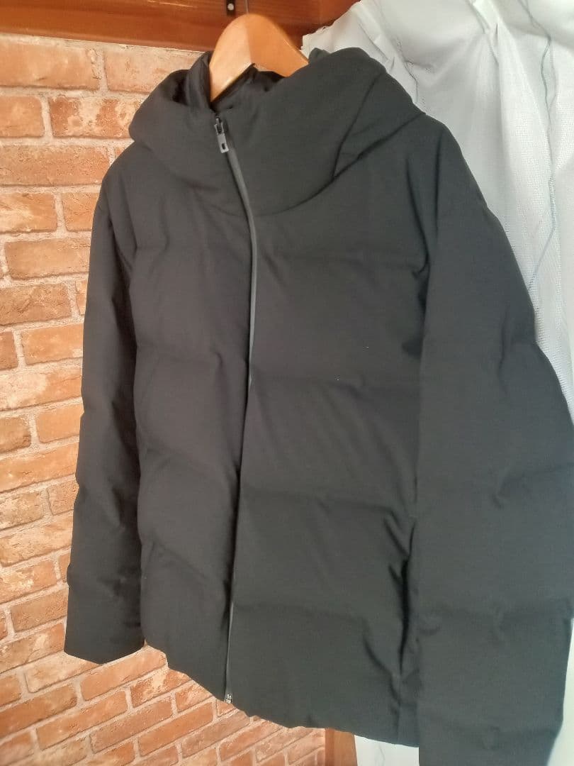 【美品】UNIQLO【ユニクロ】 シームレスダウンパーカーXLブラック
