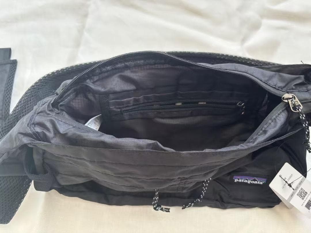 Patagonia ライトウェイトラベル クーリエ ショルダーバッグ