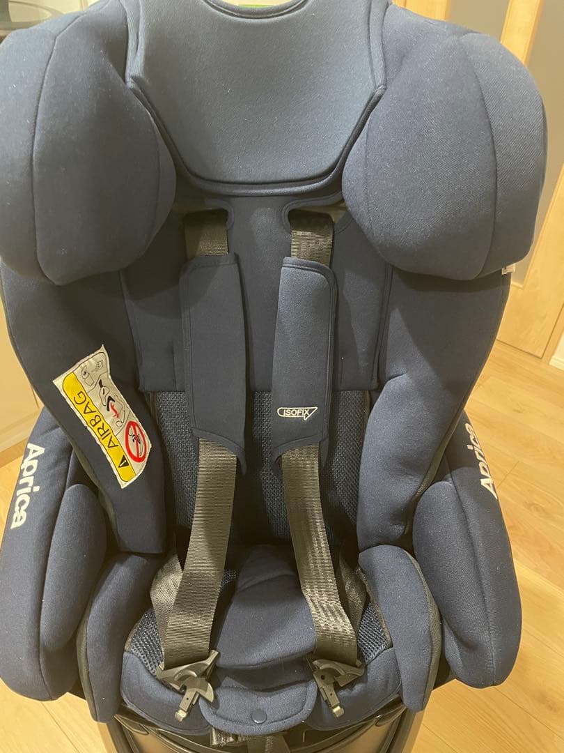 Apricaディアターンプラス　ISOFIX チャイルドシート