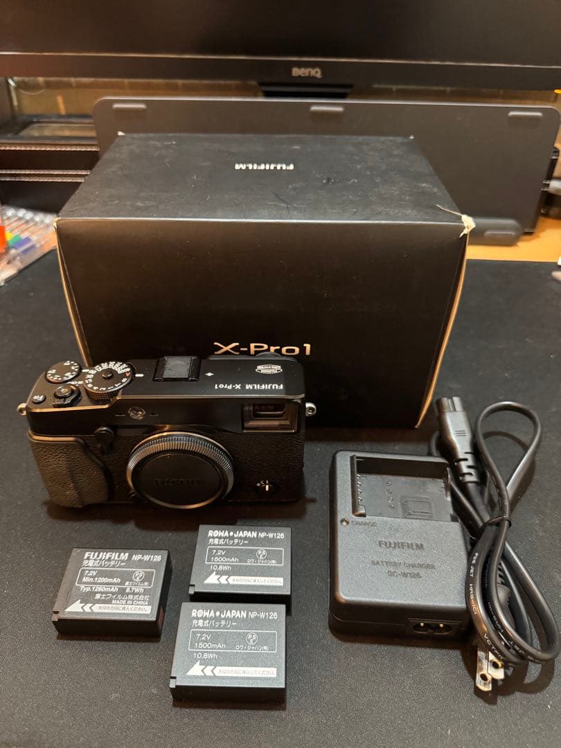 富士フイルム　ミラーレス一眼　X-Pro1 本体