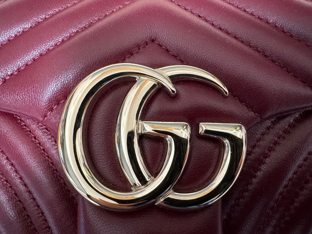 【今月末まで】GUCCI GGマーモントミディアム ショルダーバッグ