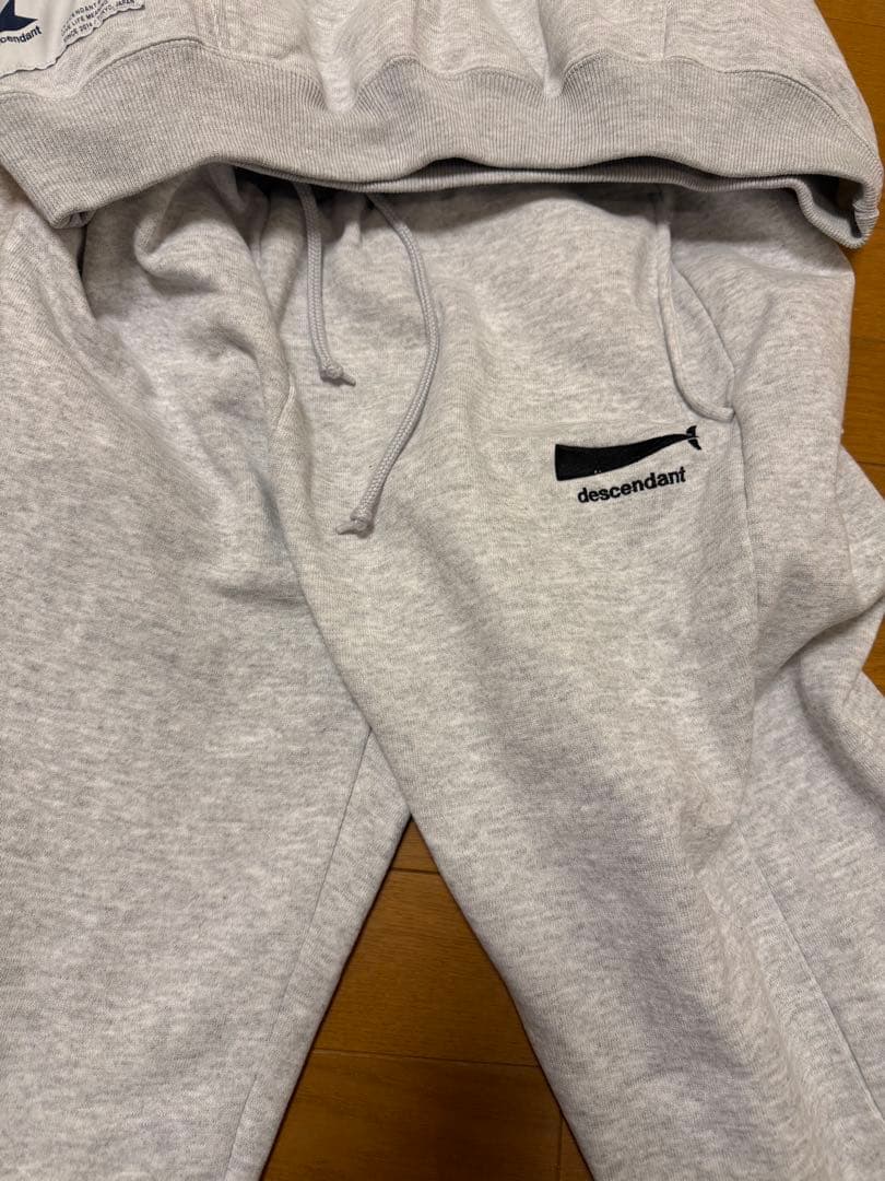 年末価格　DESENDANT 新品未使用　セットアップ　グレー　サイズ2