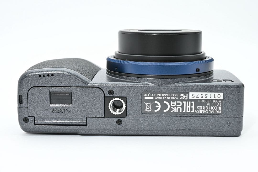 Ricoh GR IIIx Urban Edition コンパクトデジタルカメラ