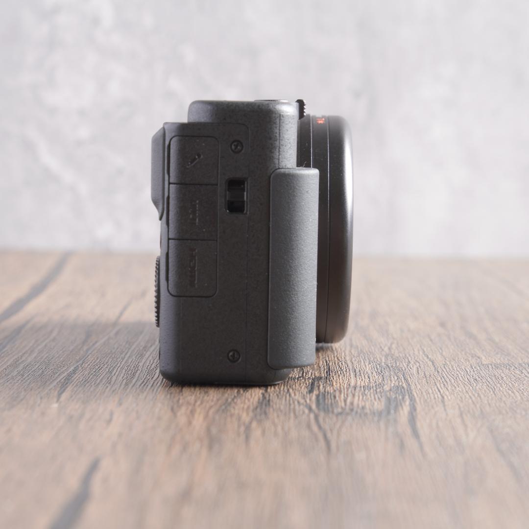 ✨超美品✨YouTube撮影に✨グリップ付き✨SONY ZV-1G　436