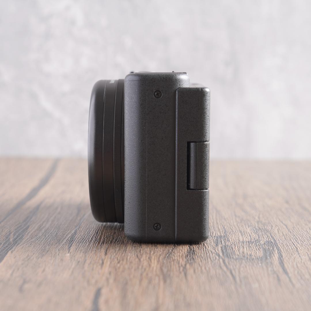 ✨超美品✨YouTube撮影に✨グリップ付き✨SONY ZV-1G　436