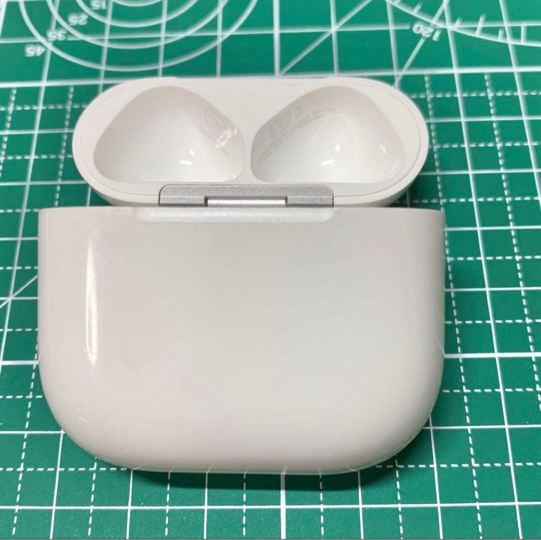 Apple AirPods4 第4世代 第四世代充電ケースのみ(ANC 搭載)