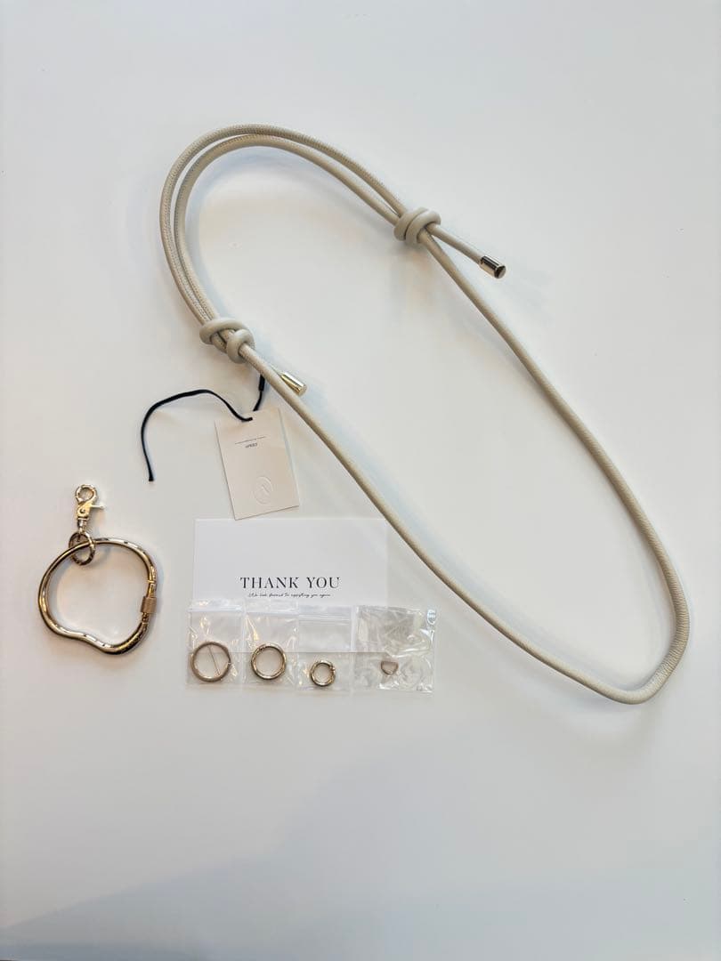 APRILY (アプリリー)マリアージュシリーズ　携帯　ストラップ