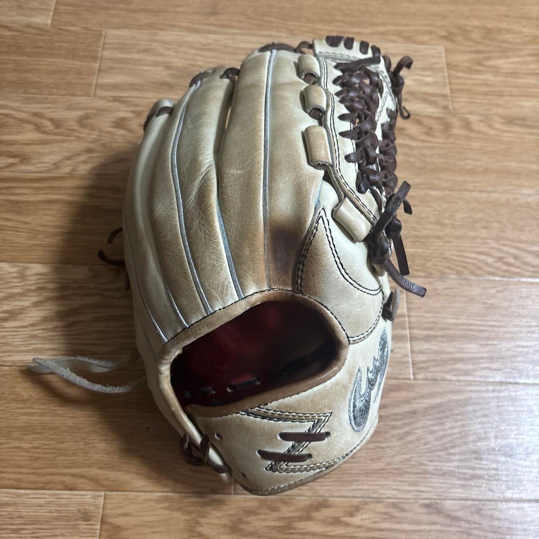 お*ん様 Zeems軟式グローブ 右手用 ベージュ
