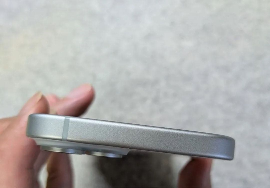 iPhone15 128GB ブルー