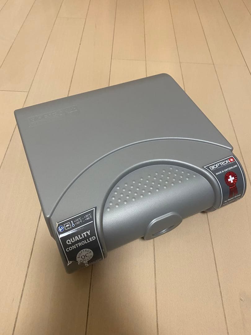 【お値下げ中‼︎】BIOPTRON YOUTHRON 美顔器(スタンド付き)