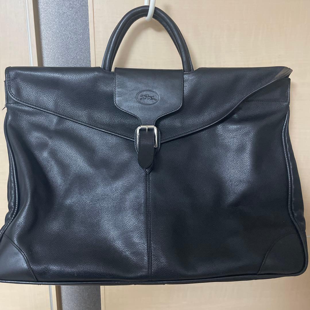 高級感あるロンシャン本革ビジネスバッグ