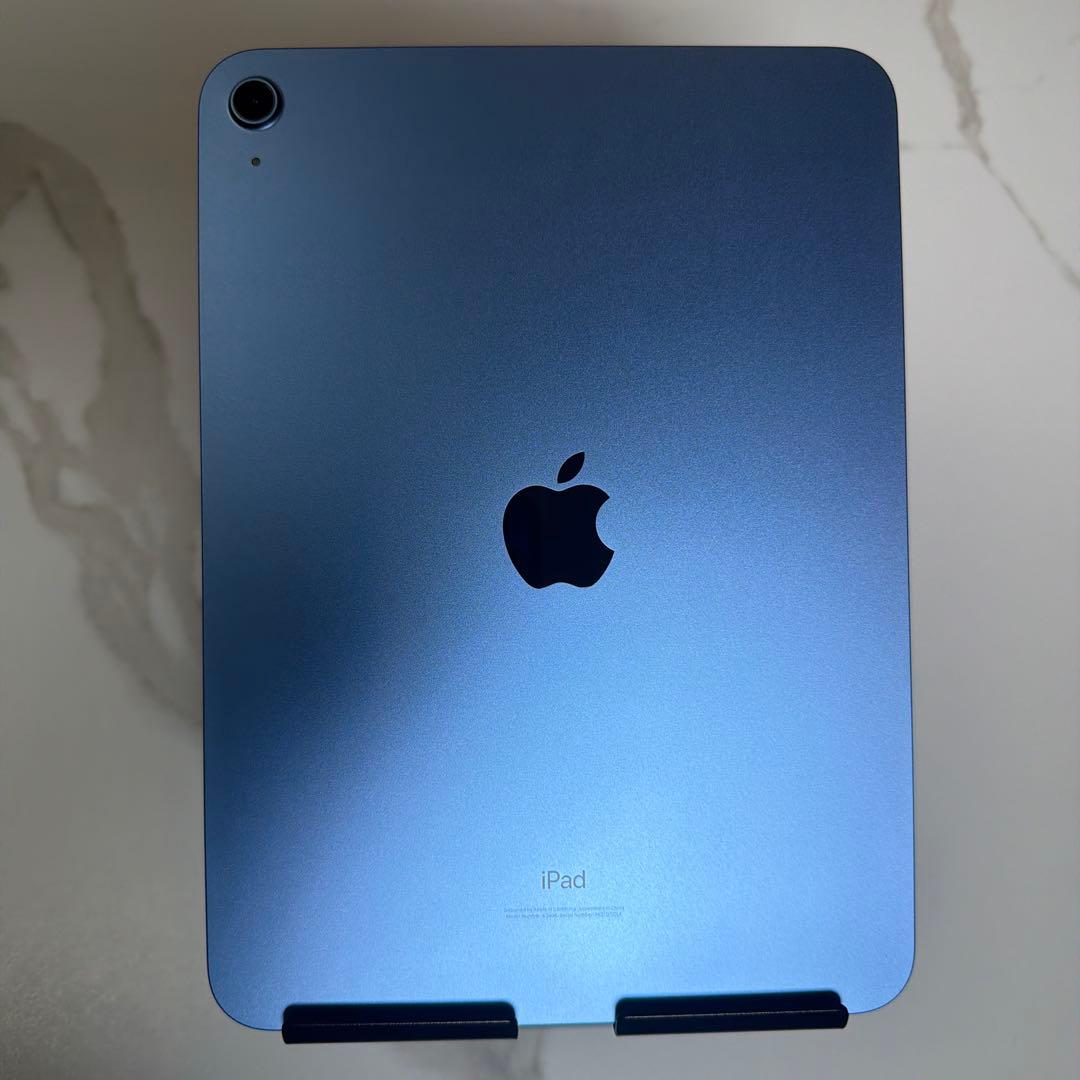 【美品】iPad 第10世代 64GB ブルー WiFiモデル