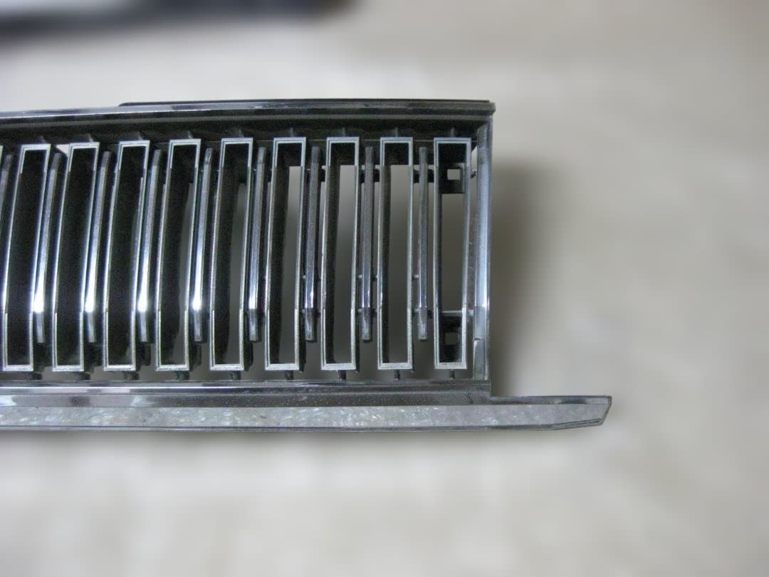 Y30　セドリック　後期？？　純正　メッキ　グリル