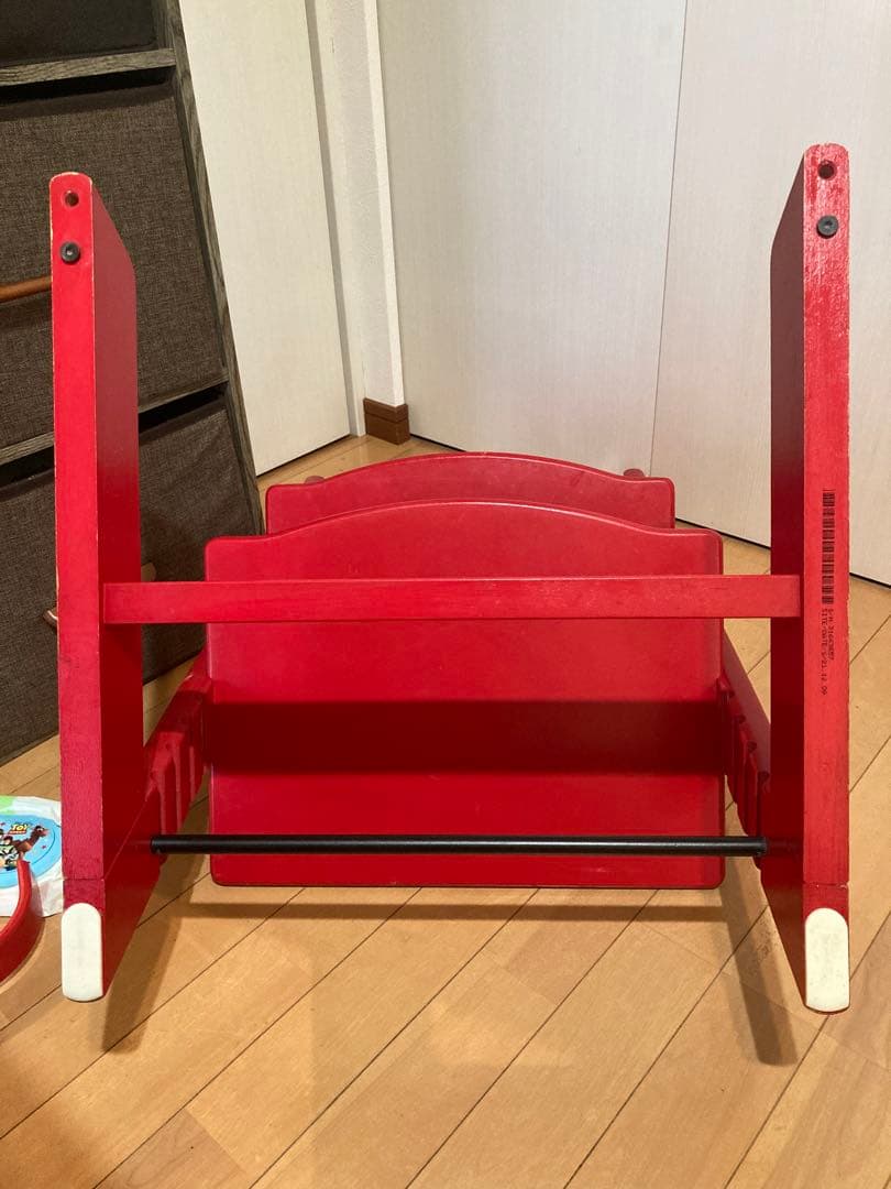 ストッケSTOKKEトリップトラップ　赤　ベビーガードつき