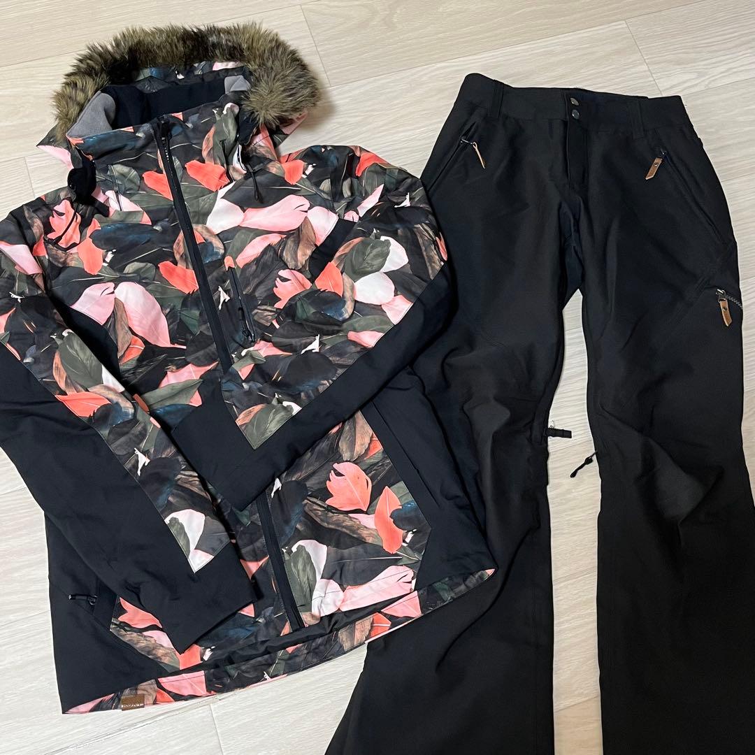ROXY ロキシー スノーボードウェア スキーウェア 上下セット 花柄 黒 M