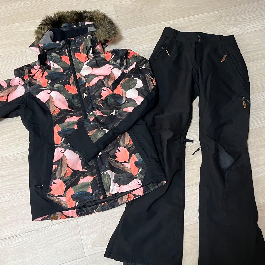 ROXY ロキシー スノーボードウェア スキーウェア 上下セット 花柄 黒 M