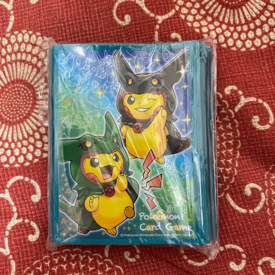 ポンチョを着たピカチュウ　レックウザ　デッキシールド　スリーブ　未開封