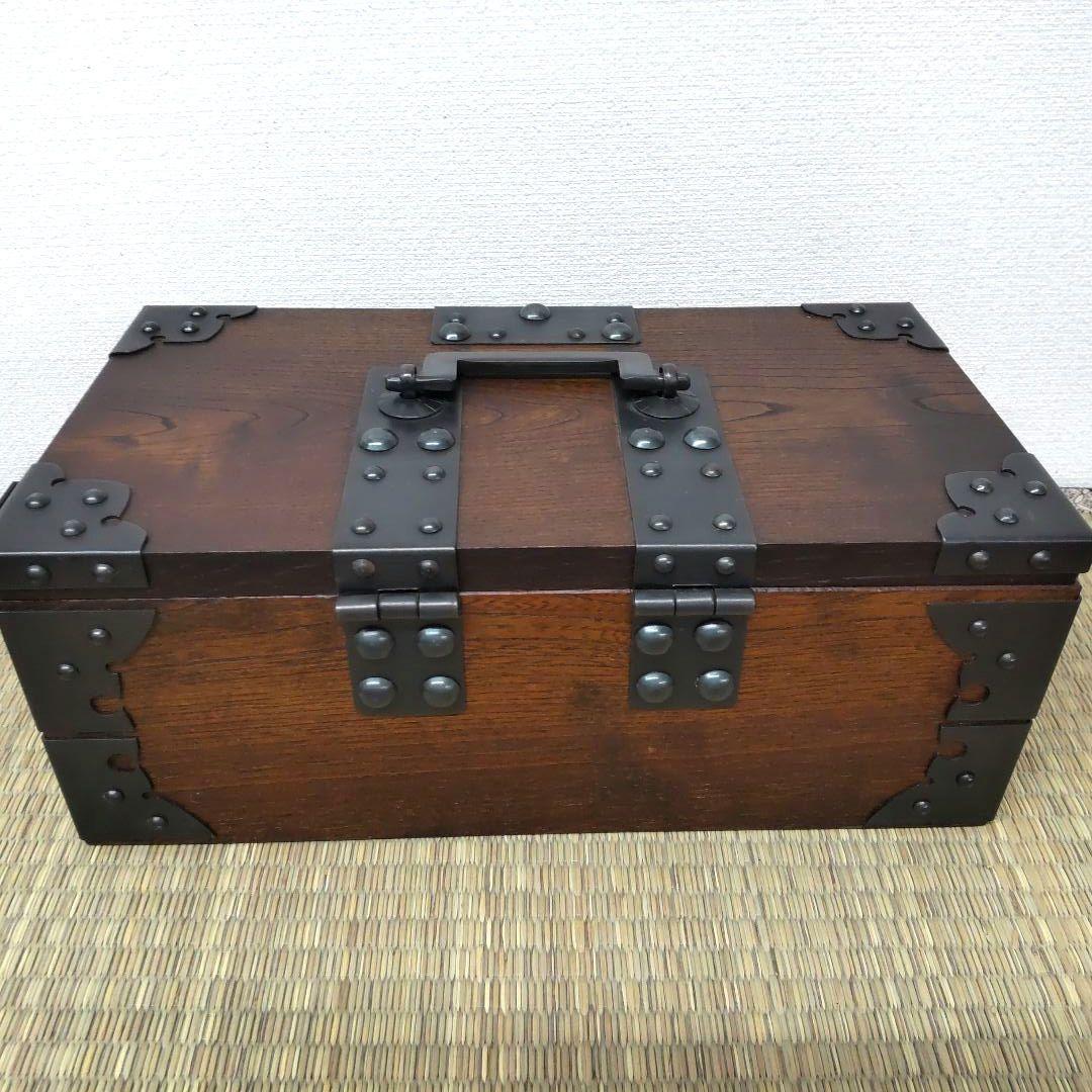 欅の千両箱 ☆銭箱☆ 金庫 　鍵付き 　鉄金具 小物入れ 　ビィンテージ
