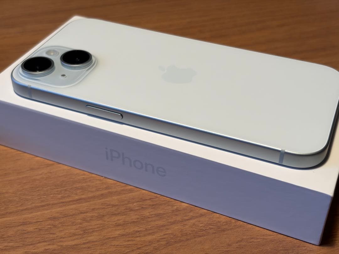 【美品】iPhone 15 128GB ブルー SIMフリー ケース＆フィルム付