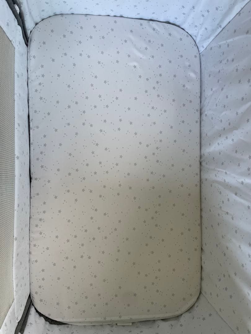 HZDMJ ベビーベッド グレー メッシュカバー付き