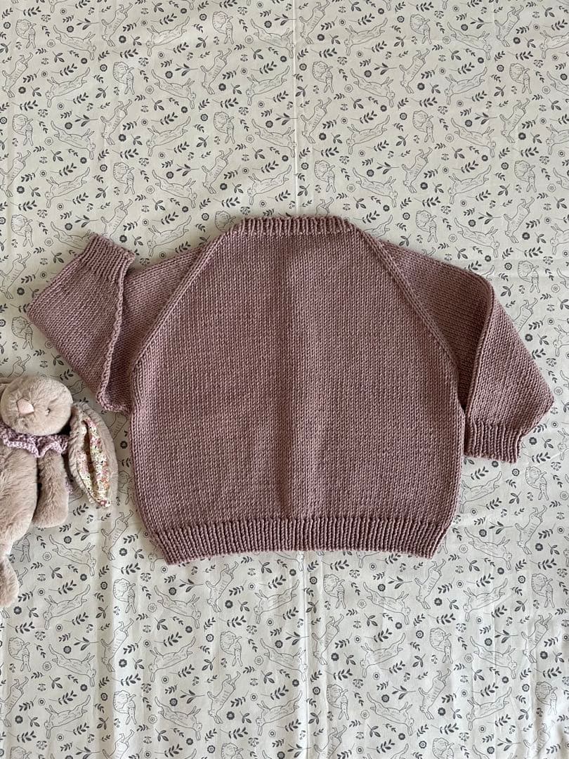 カーディガンとスカートセット　babytoly Misha&Puff風