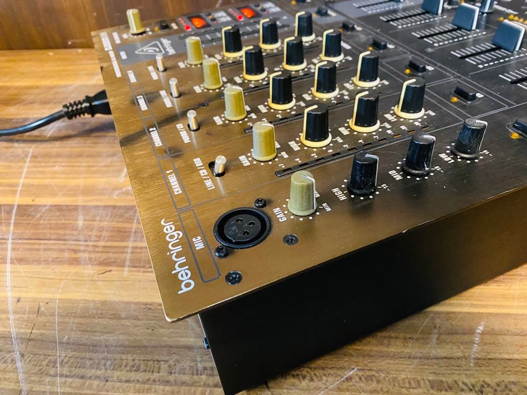 Q3080 BEHRINGER DJ MIXER DJX900USB ミキサー