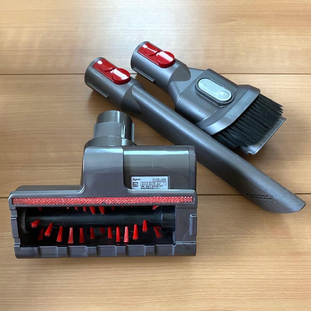 Dyson V8 コードレス掃除機 各種アタッチメント付き ジャンク品