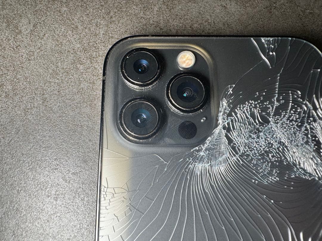 ジャンク iPhone 12 Pro max