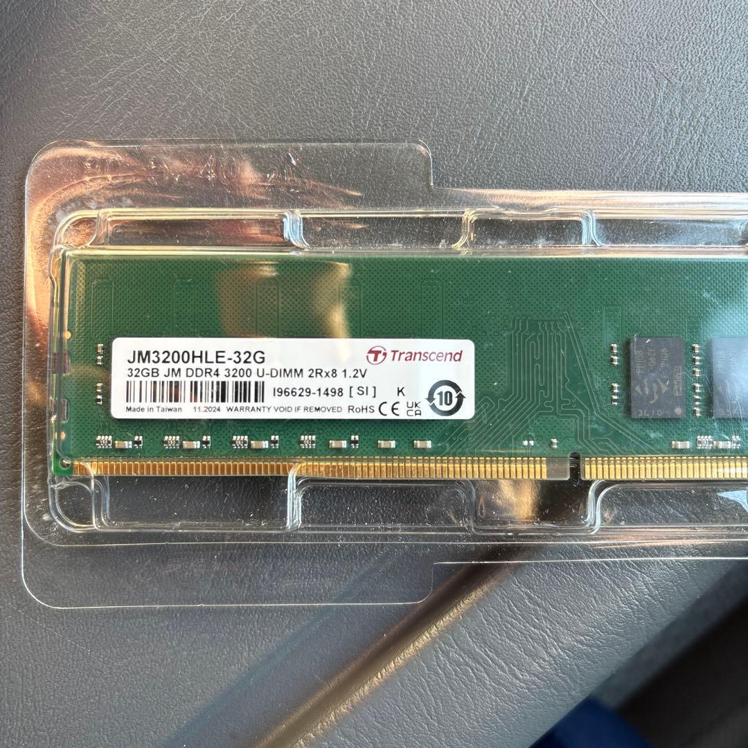 Transcend 32GB DDR4 3200MHz メモリー