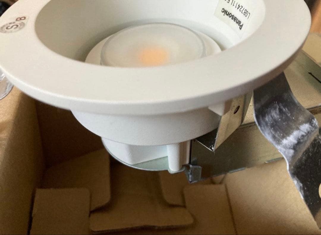 Panasonic LED ダウンライト LGB72411LE1 1個