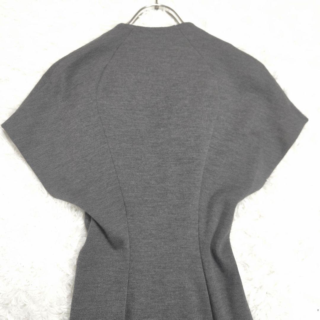 Salvatore Ferragamo 40 ワンピース ロング 半袖 Vネック