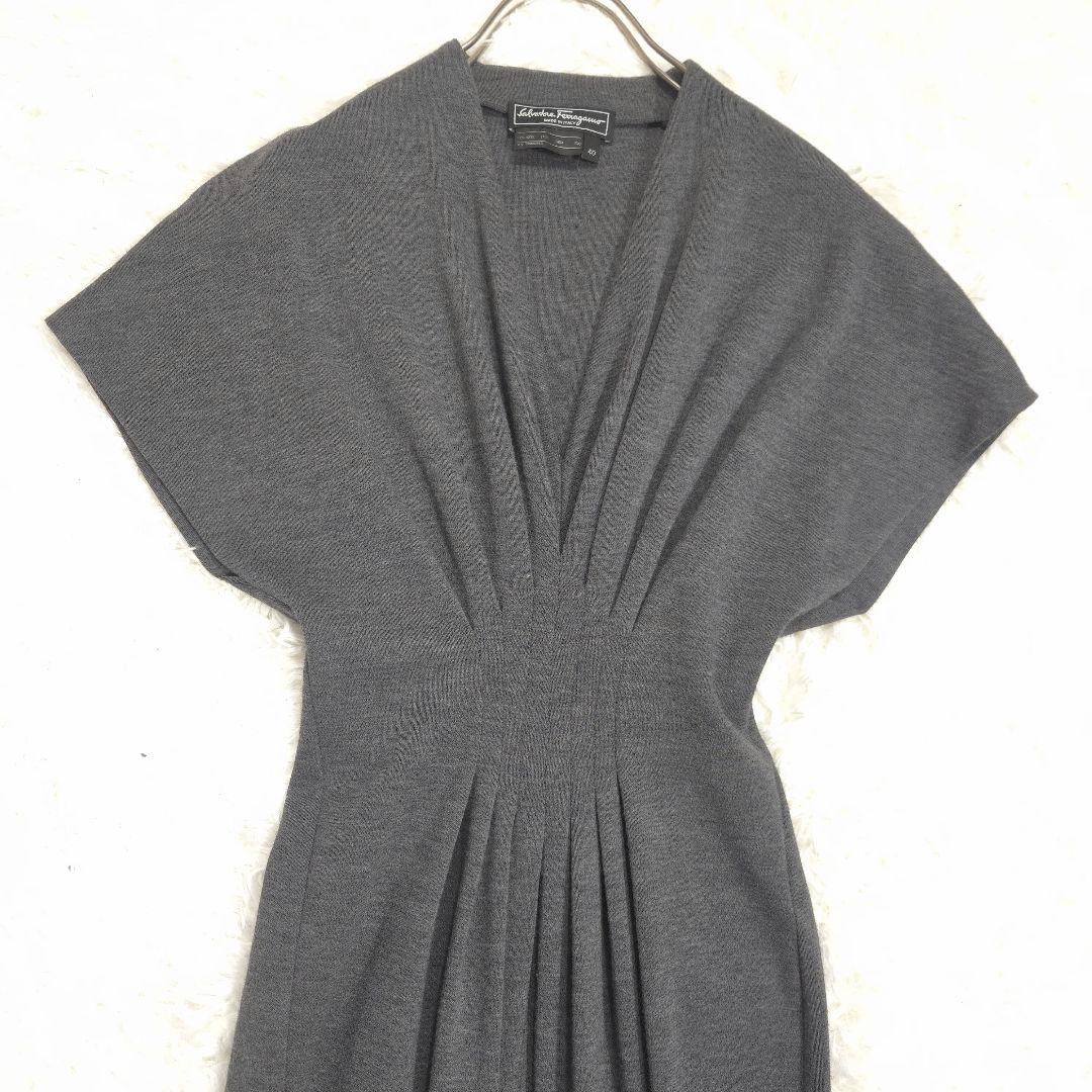 Salvatore Ferragamo 40 ワンピース ロング 半袖 Vネック