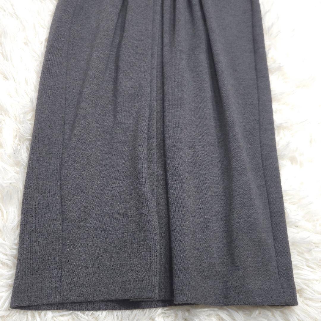 Salvatore Ferragamo 40 ワンピース ロング 半袖 Vネック