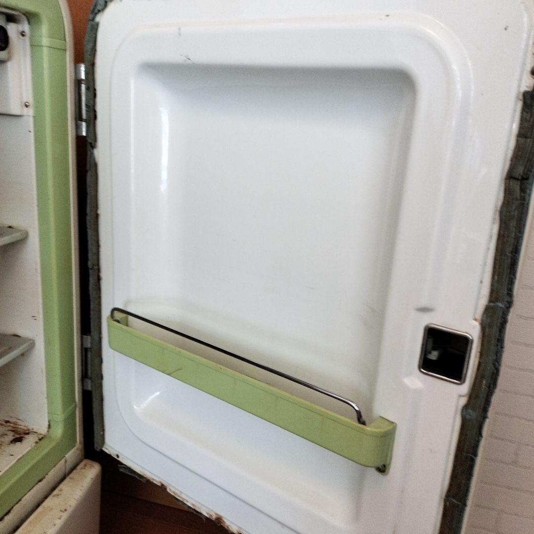 レトロ　ビンテージ冷蔵庫 　東芝