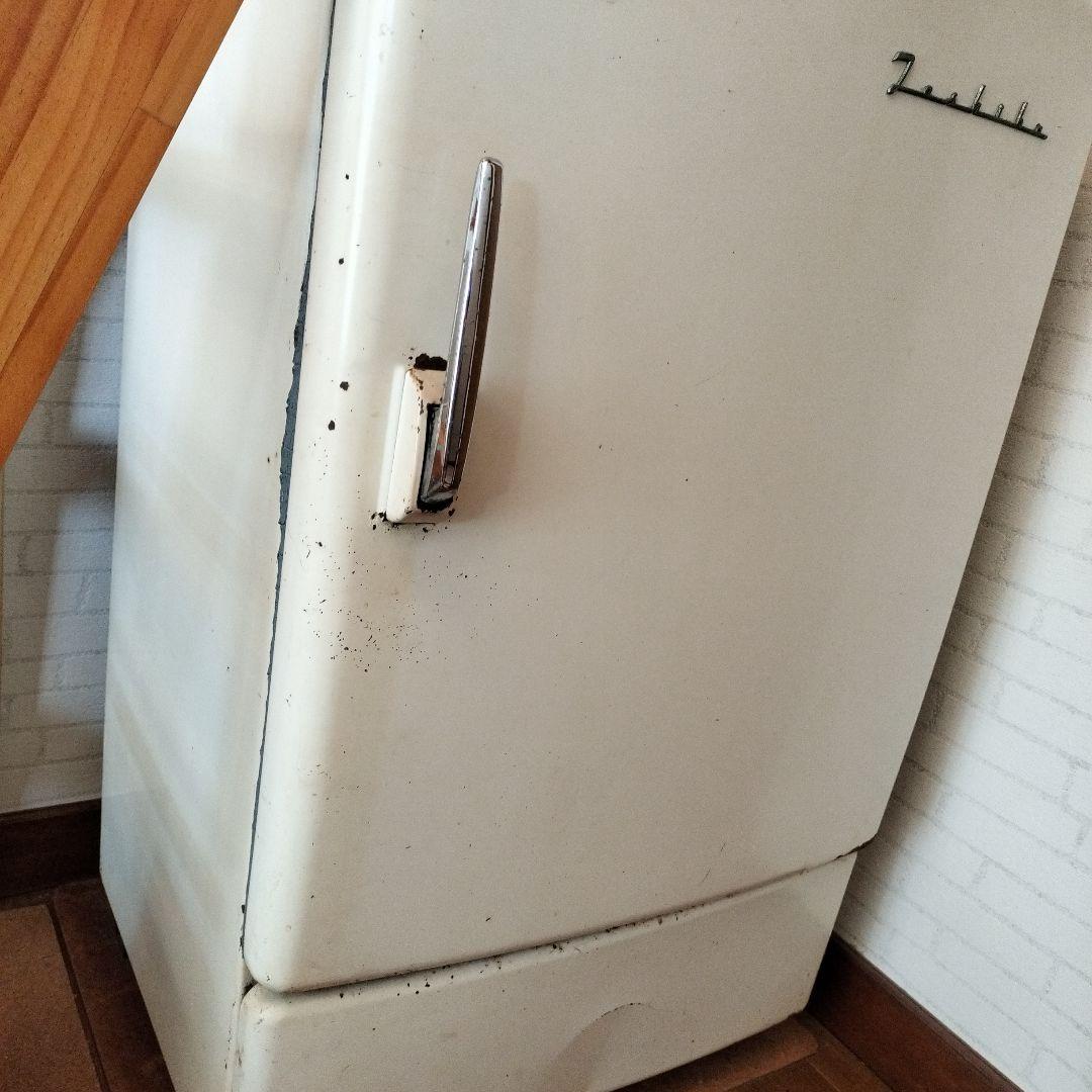 レトロ　ビンテージ冷蔵庫 　東芝