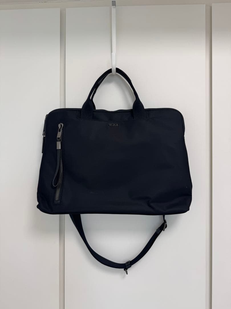 TUMI ＶＯＹＡＧＥＵＲ　「ベニン」ラップトップ・キャリア