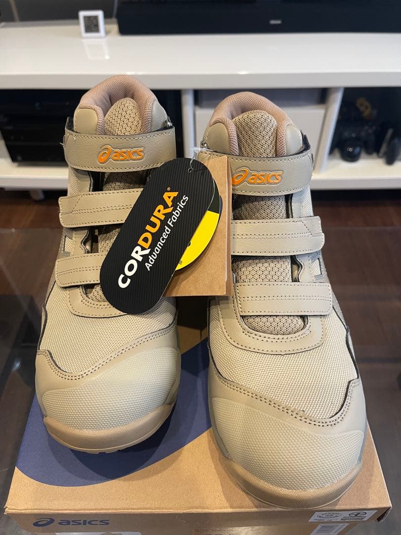 限定色　26.0 ASICS WINJOB CP216 TOUGH