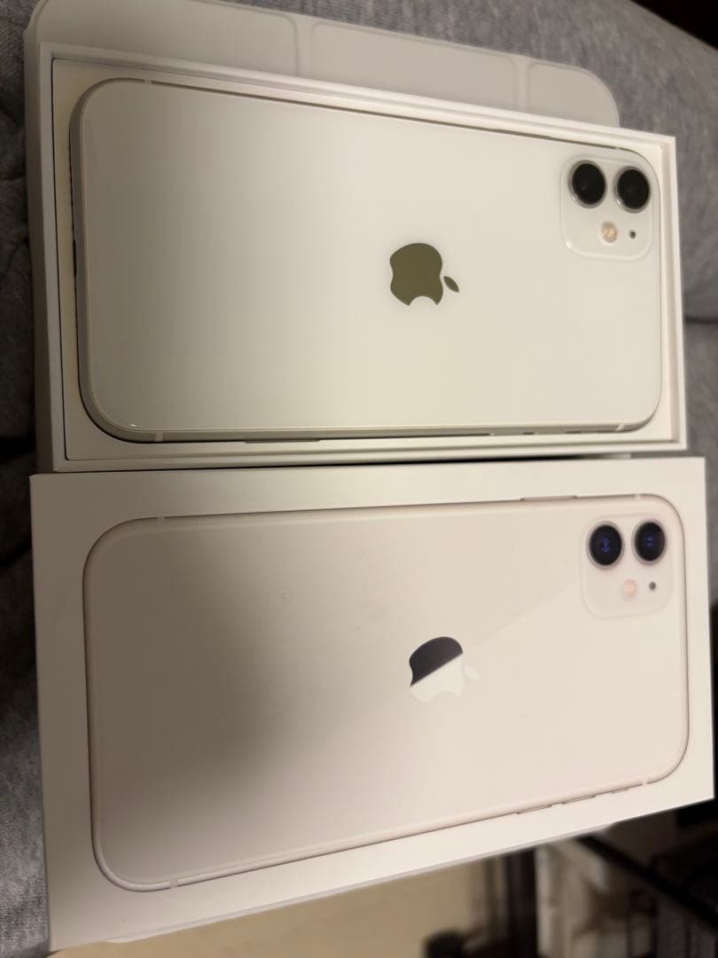 iPhone11 ホワイト128Gb SIMフリー