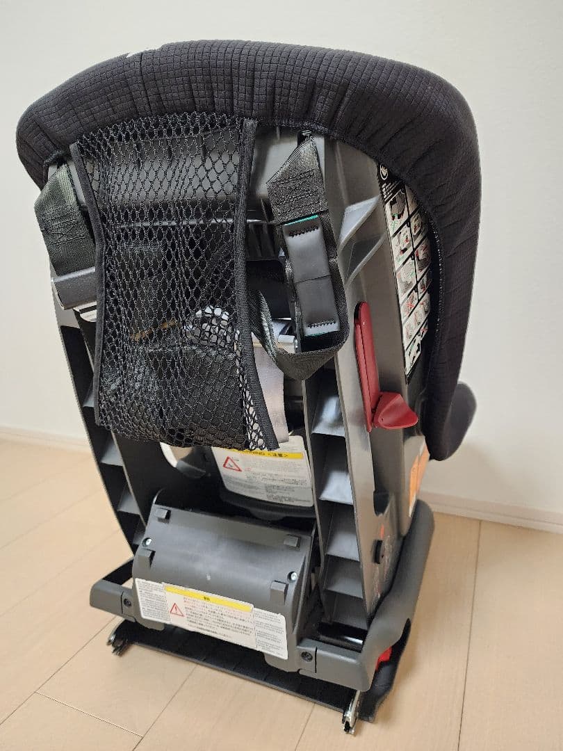 メルセデス・ベンツ純正　 チャイルドシート クリーニング済み