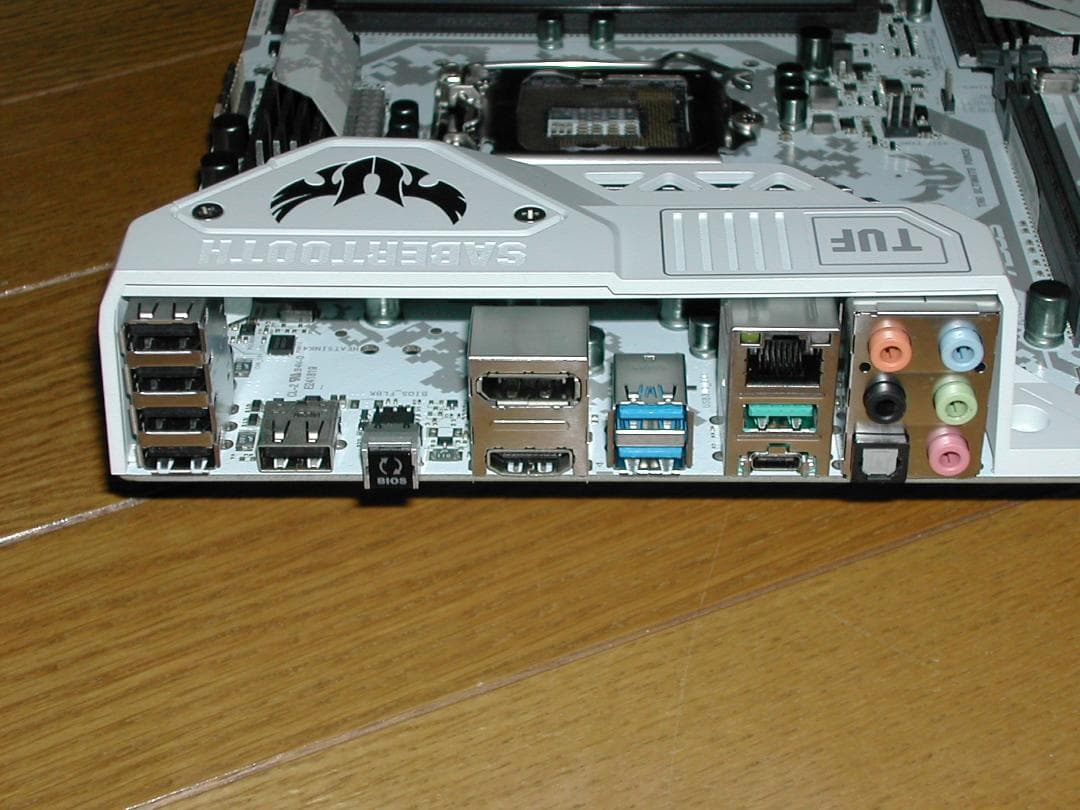 ASUS　SABERTOOTH Z170S　LGA1151