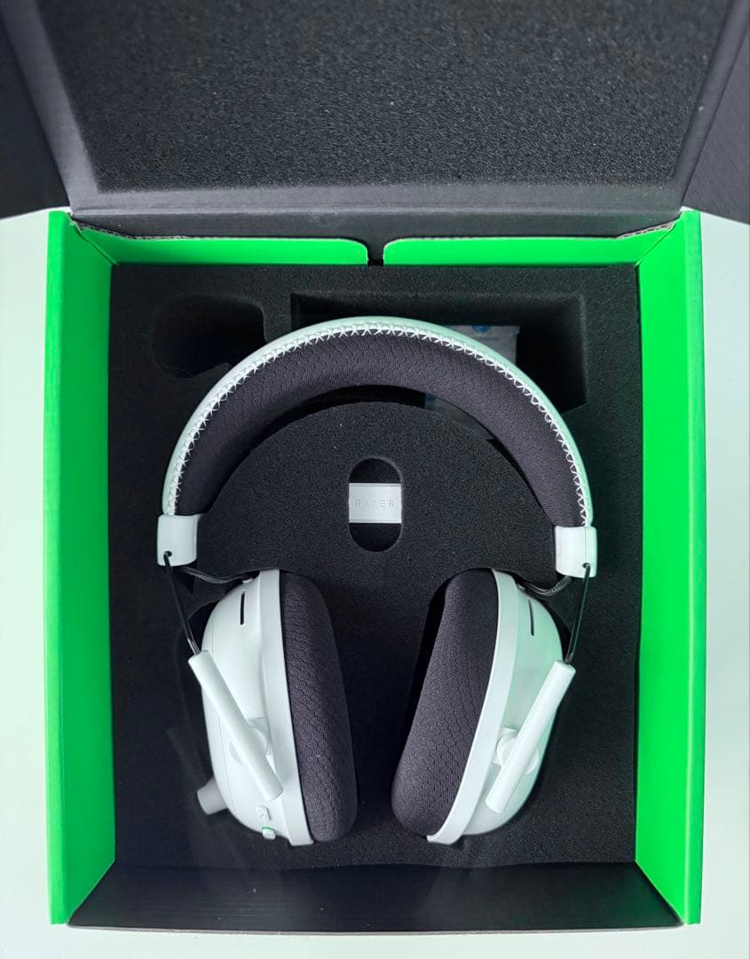 【即日出荷】Razer BLACKSHARK V2 PRO ホワイト